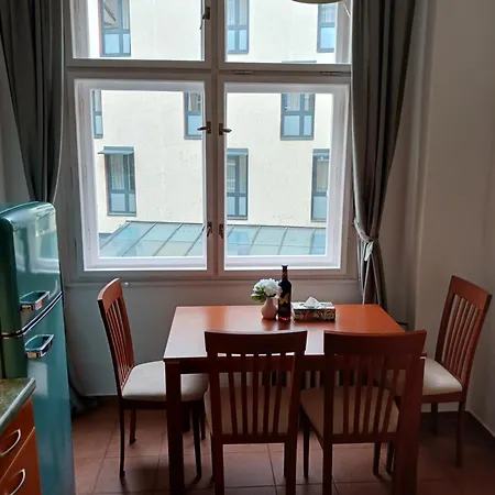 Appartement Dobri Apart In Prague
