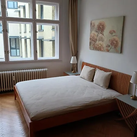 Dobri Apart In Prague * Prague